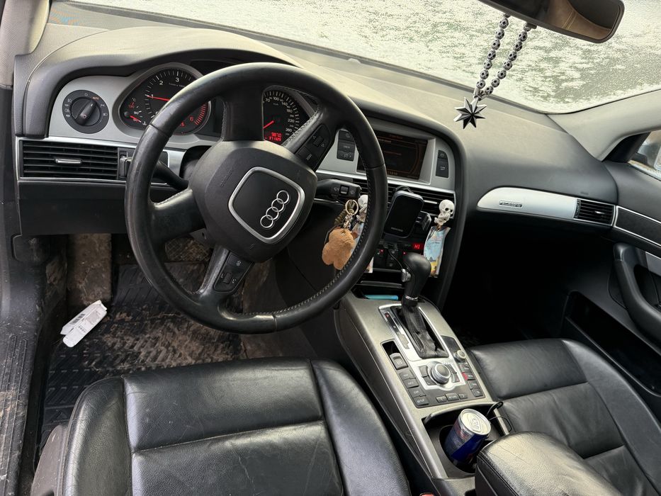 Автомобіль Ауді А6 С6