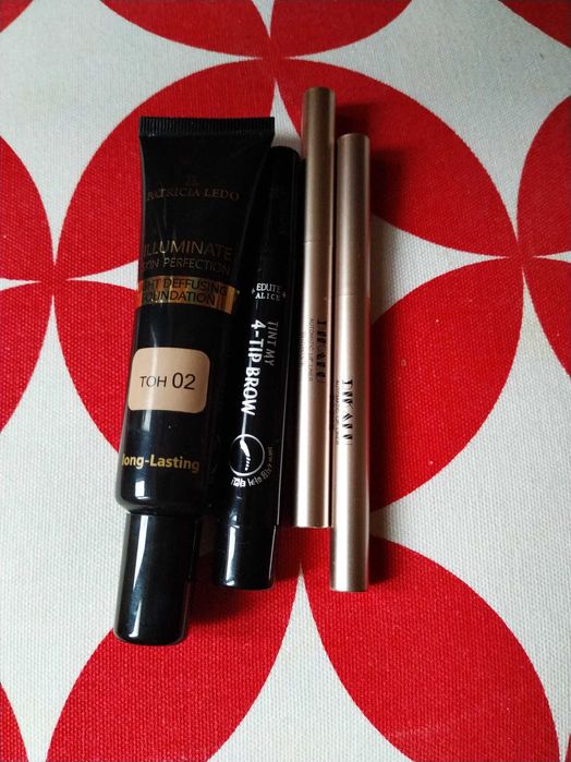 Продам лотом нову косметику