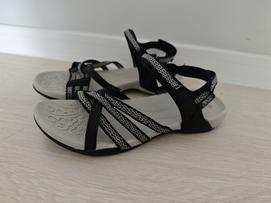 Sandały trekkingowe sportowe czarne  38