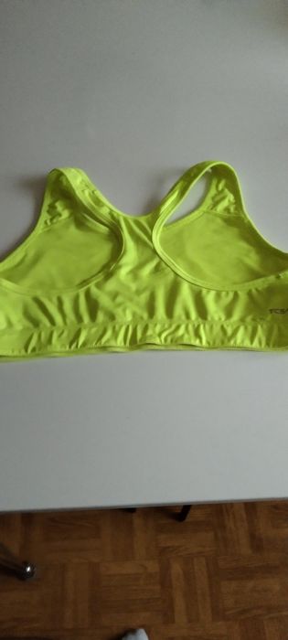 Biustonosz sportowy firmowy