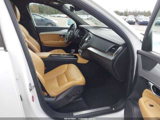 VOLVO XC90 T6 Momentum 2017