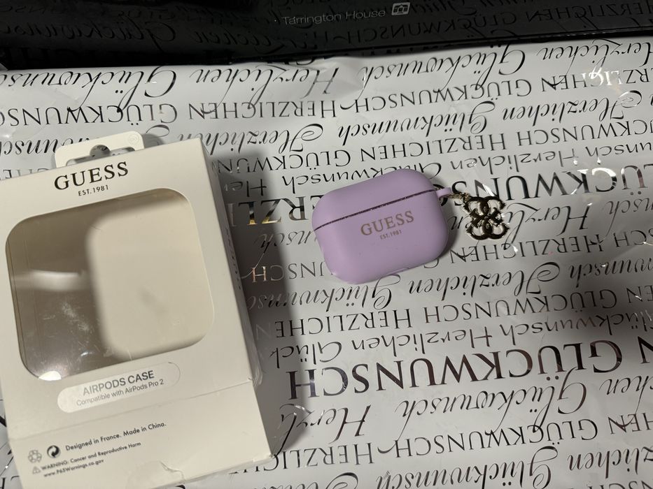 Чехол для APPLE AirPods Pro 2 Guess