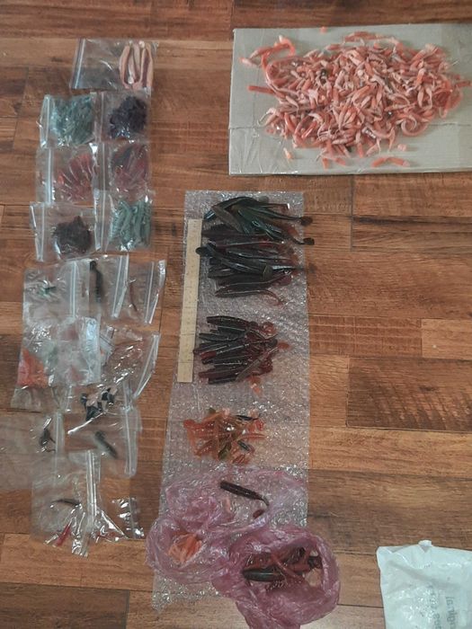 Рыболовные приманки силикон. Много. Цена за все.