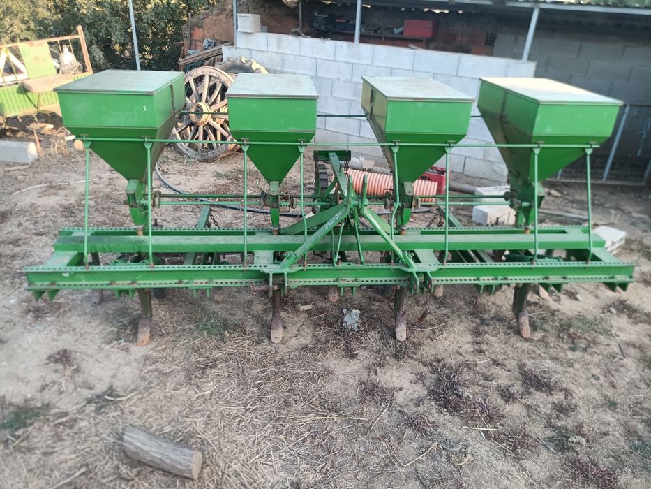 Alfaia agrícola de sementes