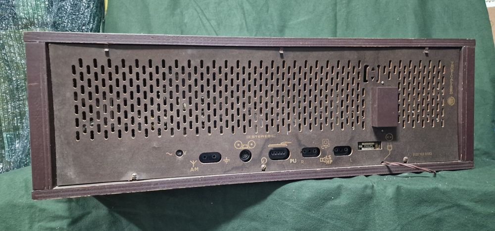 Philips Tropicalized Rádio Stereo a Válvulas Vintage