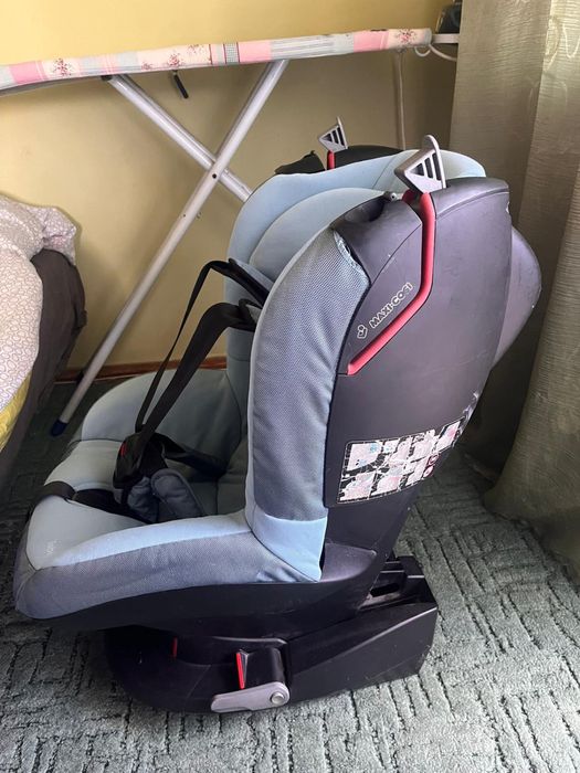 Дитяче автокрісло maxi-cosi