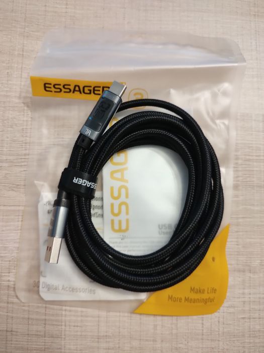 Kabel USB C z wyświetlaczem