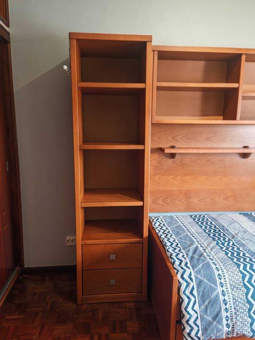 Cama e Armário de madeira, incluí cama deslizante