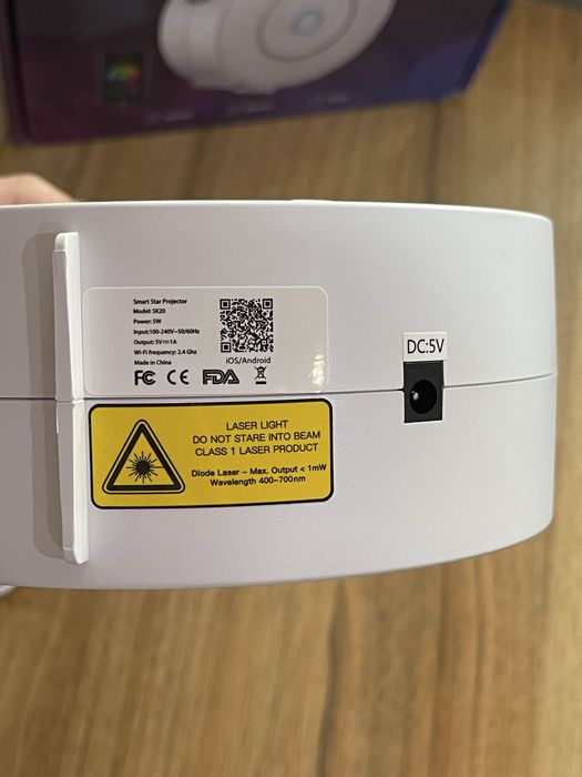 Проектор звездного неба,ночник  WiFi