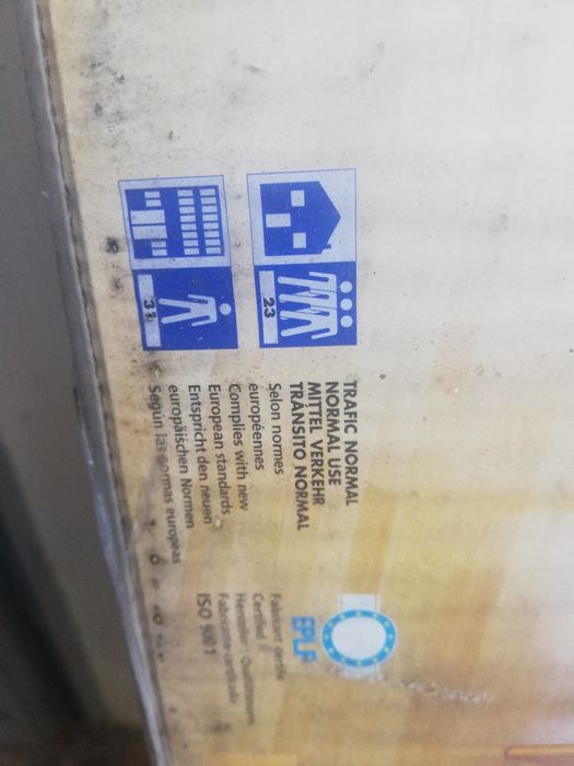 Parquet flutuante 3,70 m +rodapé + acessórios.