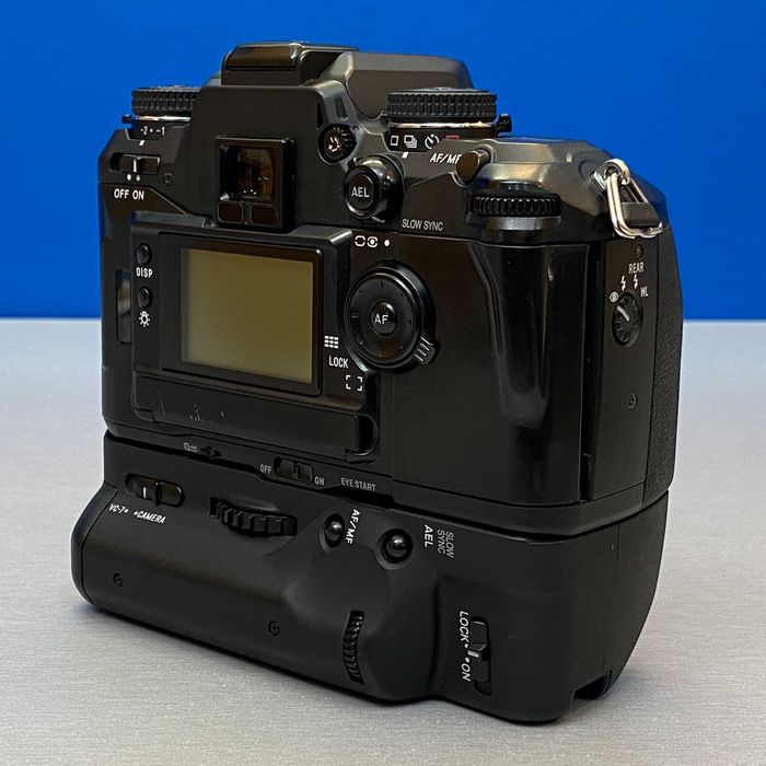 Minolta Dynax 7 (Corpo) + Grip