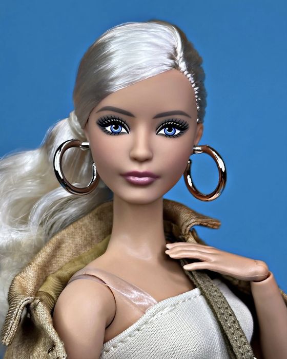 Барбі Barbie Basics