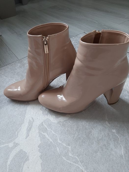 Осінні лакові черевички