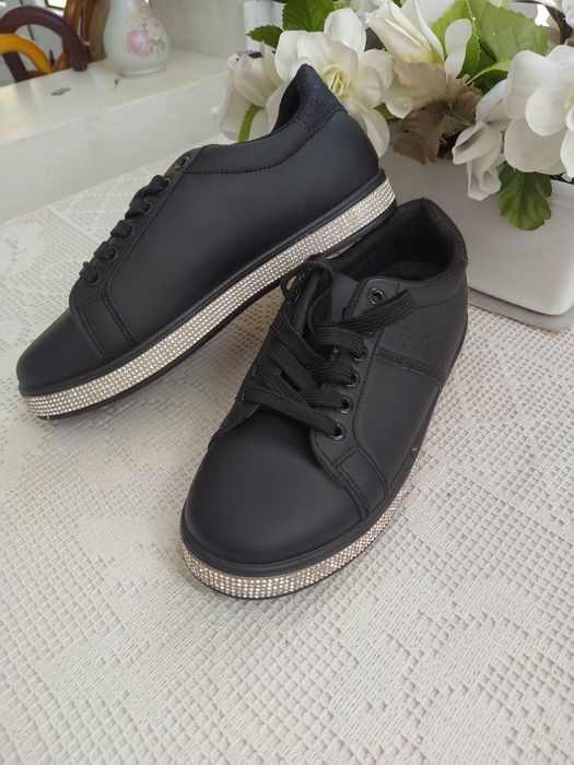 Black Sparkly Loafers/Sneakers – Size 38 – New!64309921629442124