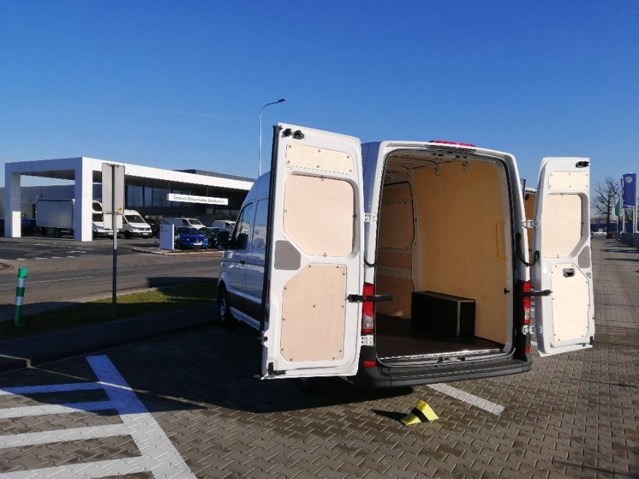 Zabudowa auta dostawczego Volkswagen Crafter L4H3 oraz innych modeli