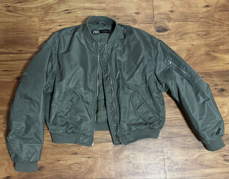 Продам куртку/бомбер Zara