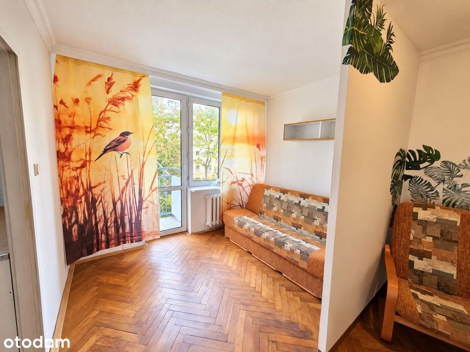 Pierwsze piętro z balkonem