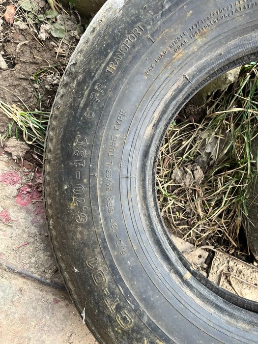 Нова Резина до автомобіля баркас