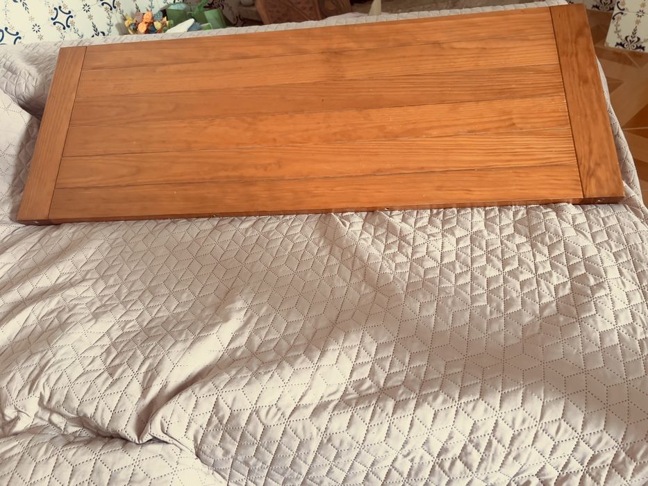 Mesa extensível com 4 cadeiras **Novo Preço**
