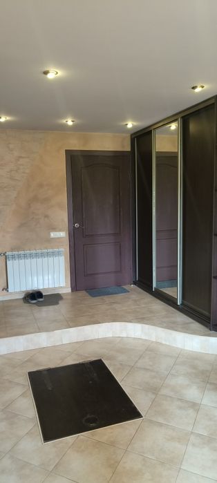 Здам  будинок без комісії,  не квартира, на Печерську