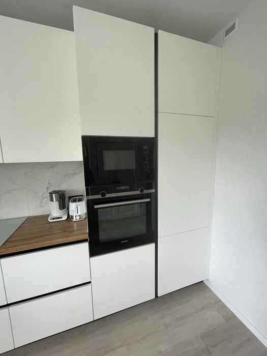 Miele 8160 вбудована мікрохвильова піч (мікрохвильовка)