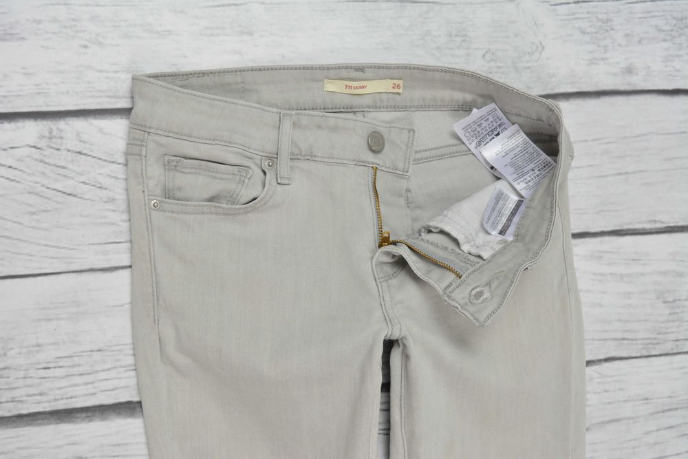 Levis 711 Skinny Damskie Jeansy Stretch W26 L32 26/32
