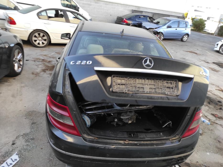 Farolim Traseiro Esquerdo Mercedes-Benz Clase