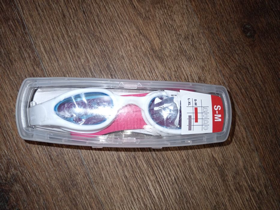 Очки crivit для плавания