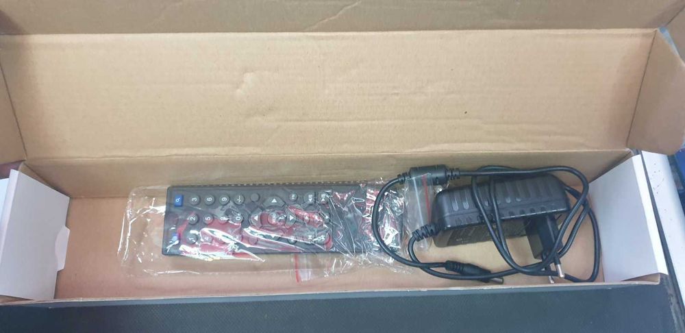 EvoVizion AHDVR-9716 16-канальный видеорегистратор Б/У