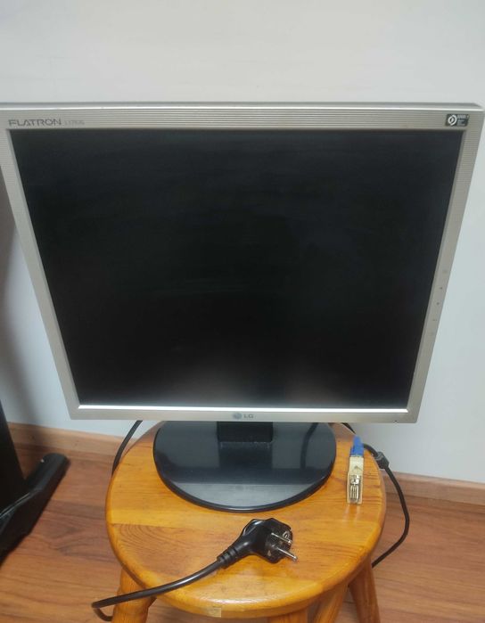 Monitor LG+ kable