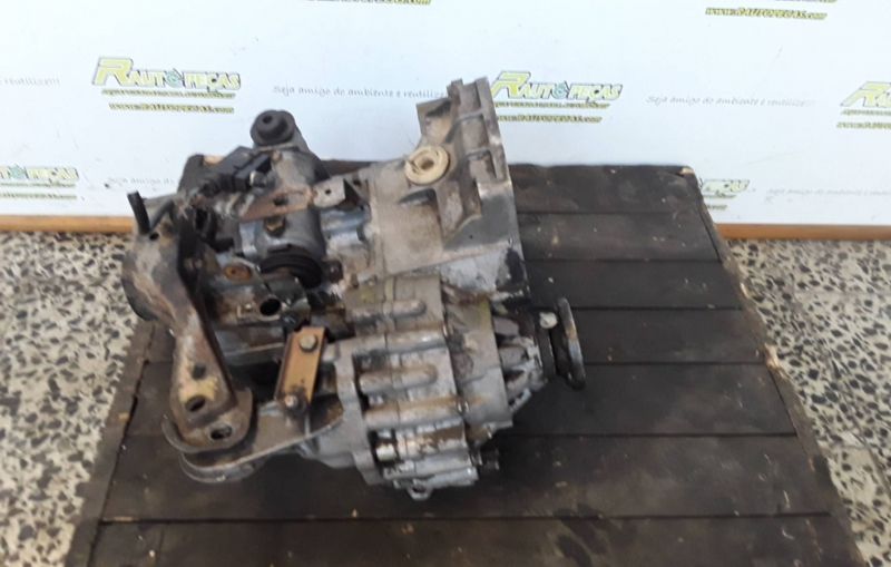 Caixa de Velocidades - VOLKSWAGEN Golf II (19E, 1G1) | 83 - 92