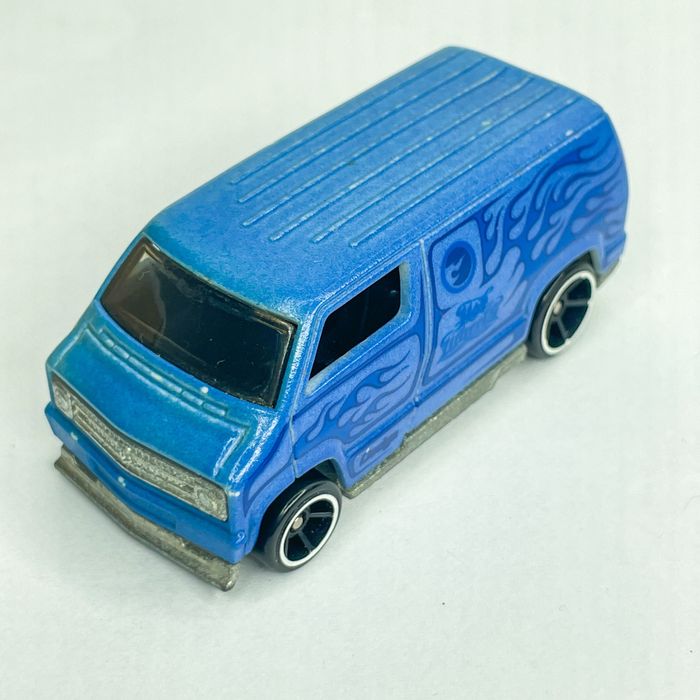 HotWheels ‘77 Dodge Van Custom Lote de 2 com rara Color Shifter