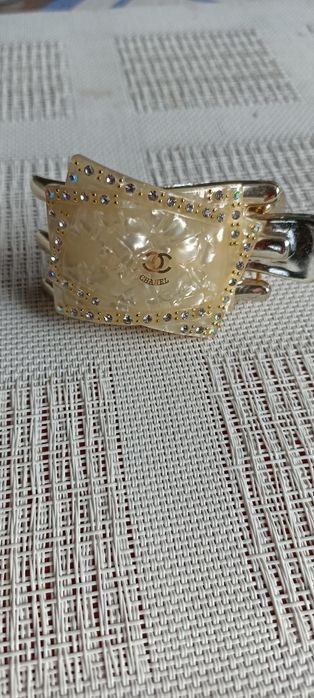 Брендовая заколка для волос SHANEL