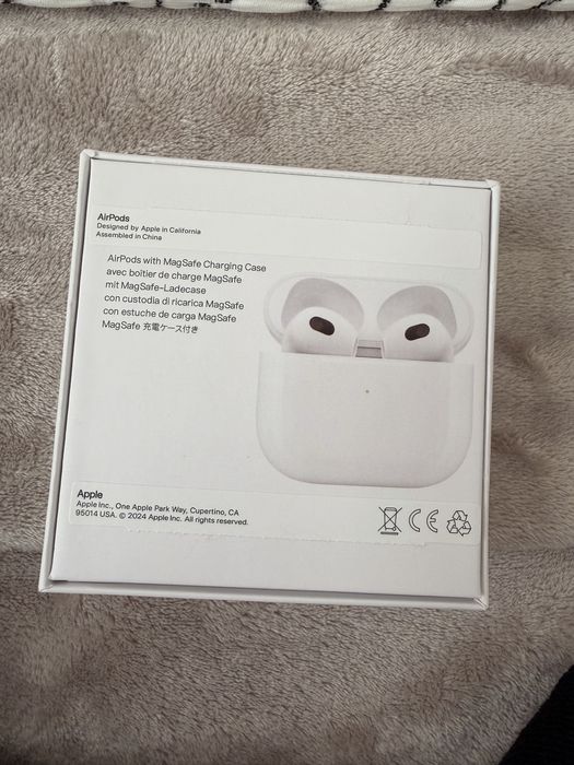 Apple Airpods (3rd generation)