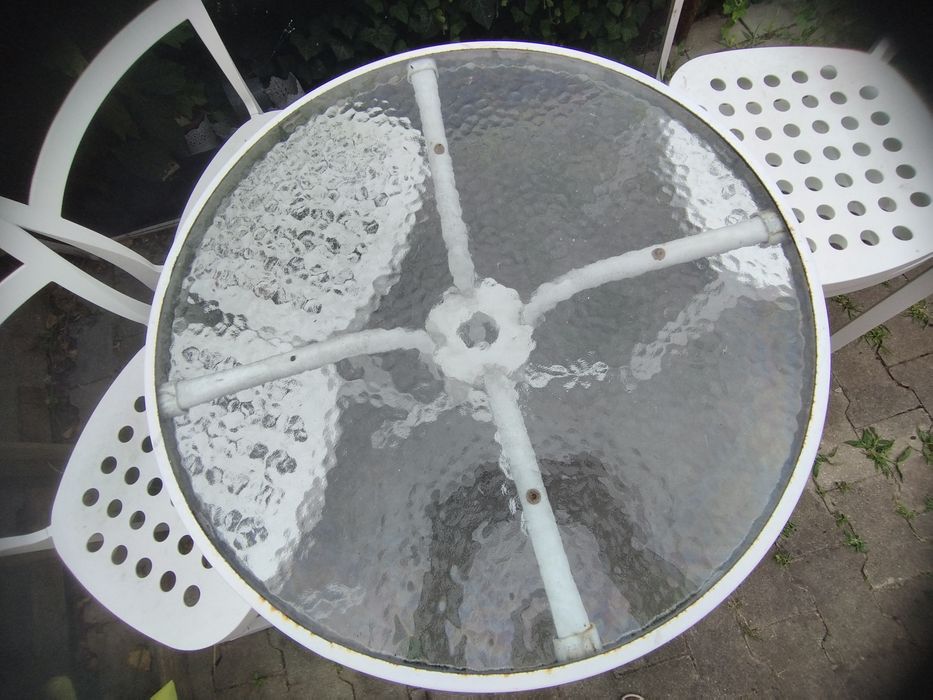 Szklany okrągły stolik i 4 krzesła białe np.na balkon