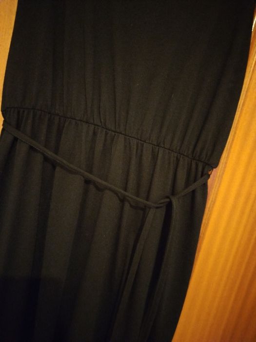 Vestido preto comprido Esmara