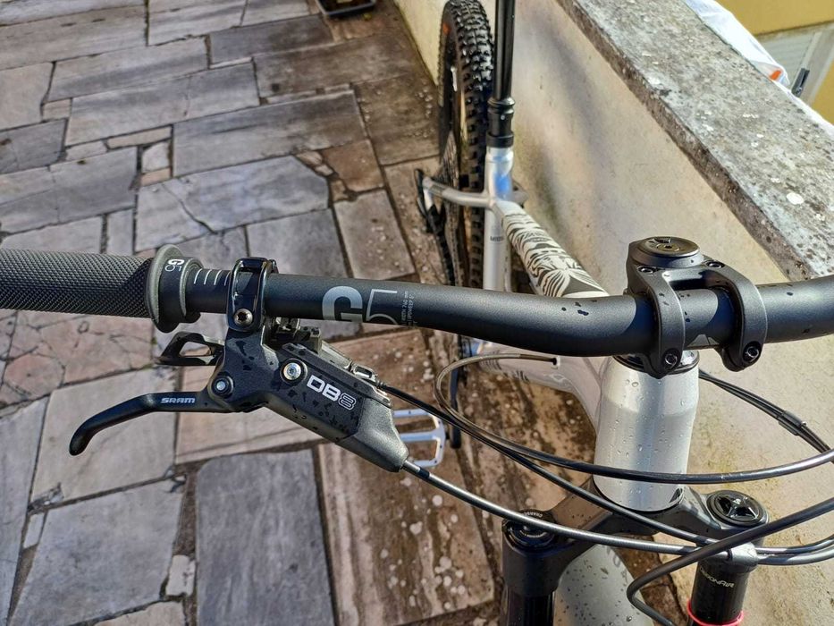 Canyon Stoic 4 como nova