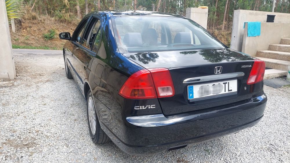 Honda civic ES4 1.4i sedan