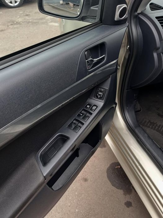 Продам Міцубісі Ланцер