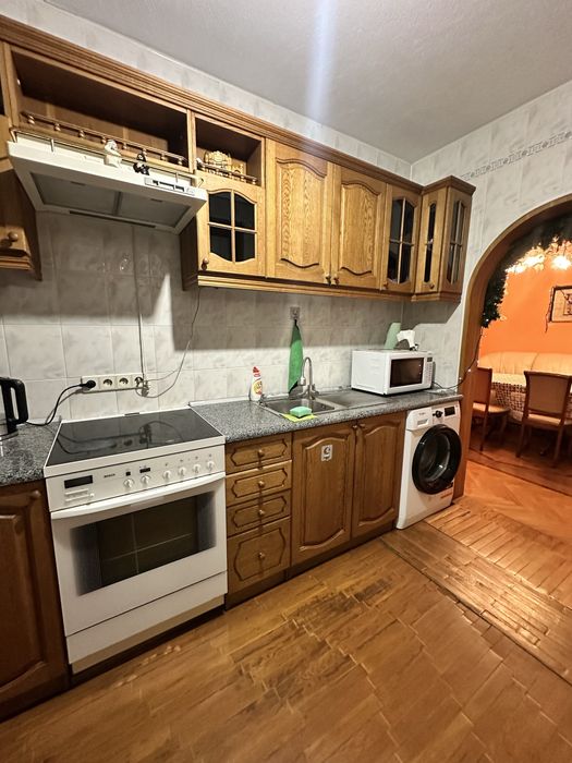 Реальная 3-ка на Холодной Горе, ул. Волонтерская 50, Только семья!