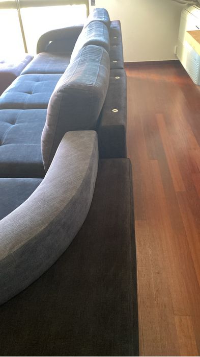 Sofá com chaise longue