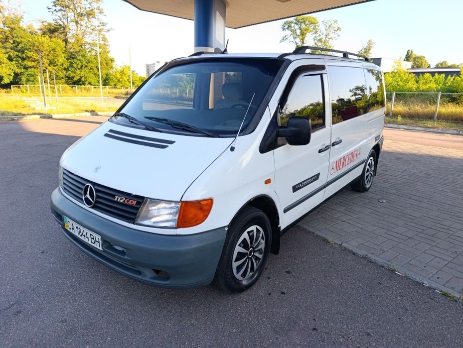 Продам Mercedes Vito пасажир 2.2 дизель.