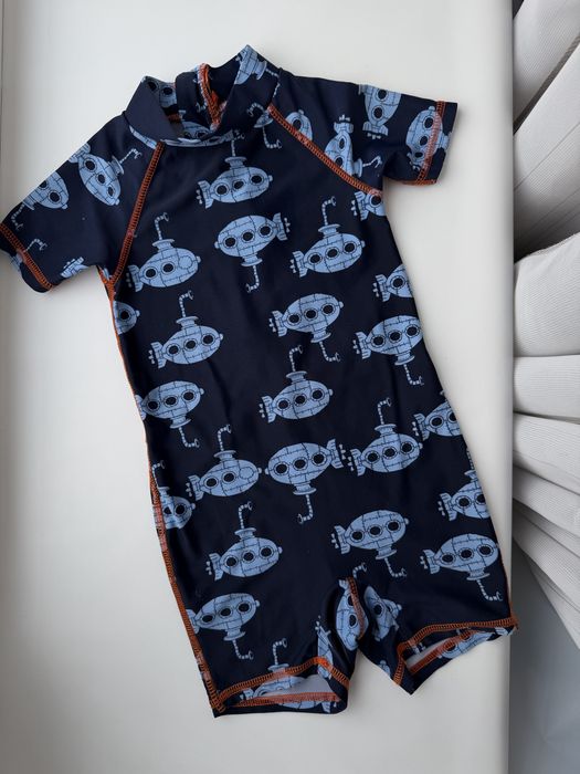 Дитячий купальний костюм. дитячий пісочник. купальний костюм lupilu