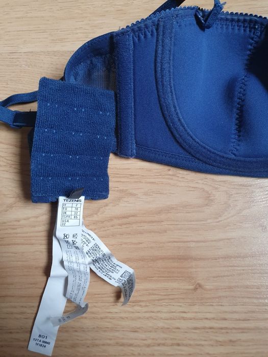 Biustonosz marki Tezenis 70A