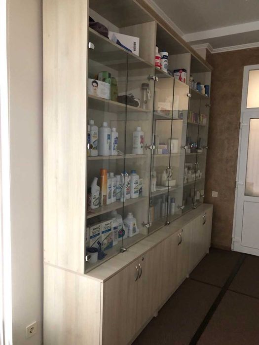 розпродаж меблів,закриття офісу