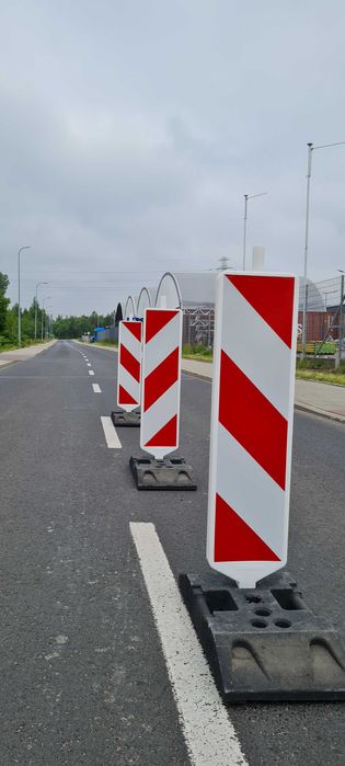 Skrajnia U21 ze stopą najazdową 77cm - Zestaw - Zabezpieczenia Drogowe