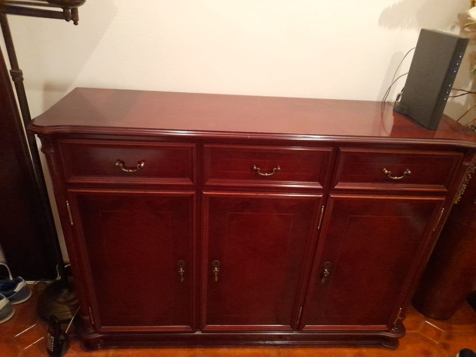 Vendo Sapateira em óptimo estado