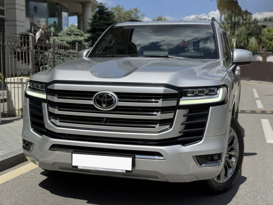 Toyota Land Cruiser 2021 VIN JTMABABJ004002236 фото оголошення 4 з 8