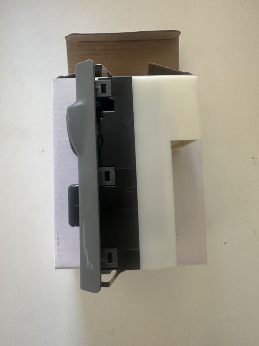 Interruptor vidros Mitsubishi canter 12v e 24v (Novo)