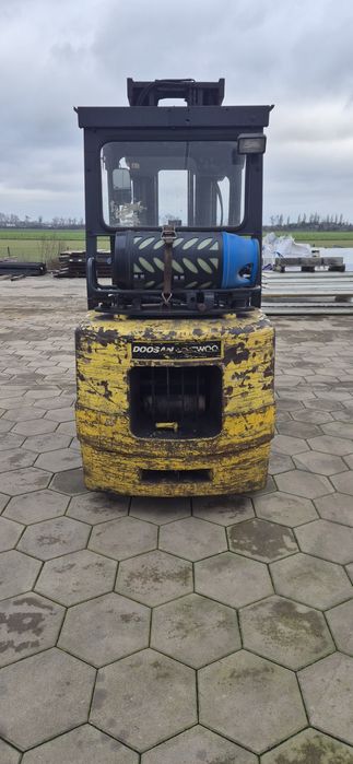 DAEWOO/DOOSAN Wózek widłowy GC 32P-3 udzwig 3t.